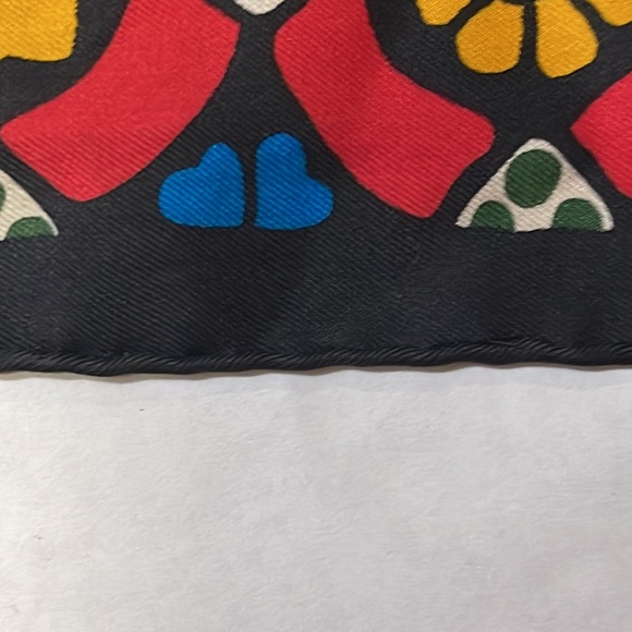 Multicolored Print Hand Rolled Scarf - Picture 5 of 10